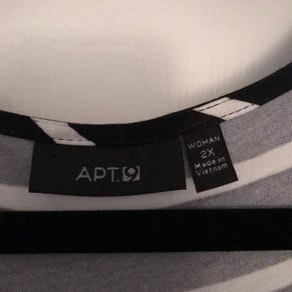 Black/white maxi dress - Picture 2 of 3